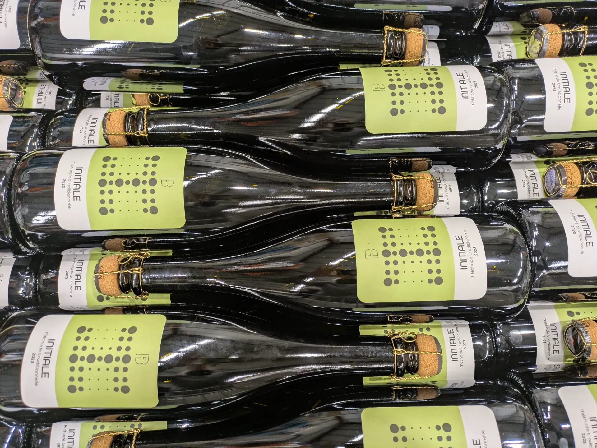 Initiale, effervescent belge